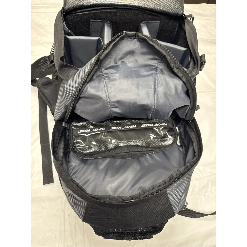 TAMRAC S.A.S PROFESSIONAL‎ CAMERA BACKPACK BLK/GRAY TRAVEL HIKING PADDED 21